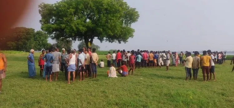 45 वर्षीय व्यक्ति ने नीम के पेड़ से लटकर दिया जान