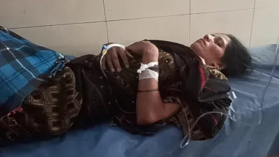 बहराइच: करवा चौथ से पूर्व पति ने पत्नी का चाकू से गला रेता, हालत गंभीर...,अस्पताल में भर्ती