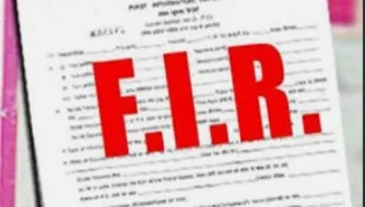 बलिया में दो पक्षों में तनातनी, सात पर FIR