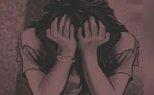 लखनऊ में दिनदहाड़े घर में घुसकर युवती से सामूहिक दुष्कर्म, विरोध पर सटाया तमंचा, घटना सीसीटीवी में हुई कैद