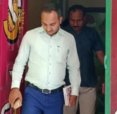 बलिया में आधा दर्जन स्कूलों पर लटकी कार्रवाई की तलवार, BEO के एक्शन से मची खलबली
