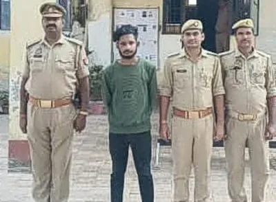 Ballia News : रेलवे क्रांसिंग के पास से जानलेवा हमला करने वाला युवक गिरफ्तार