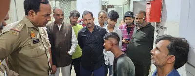 पीलीभीत: फिर शराब भट्ठी के बाहर मारपीट, सभासद समेत कई घायल..पुलिस के सामने चली बोतलें