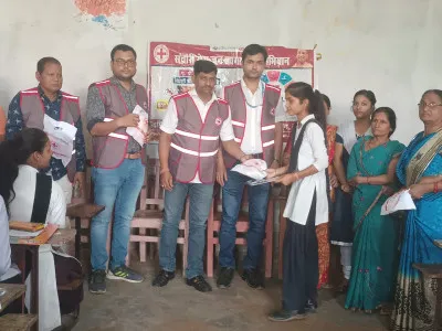 संचारी रोगों से बचाव को IRCS बलिया की पहल, छात्र-छात्राओं को किया गया जागरुक