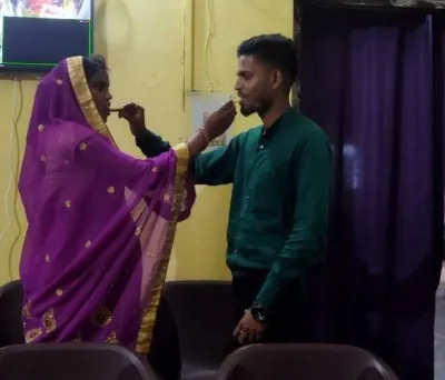 बलिया : महिला थानाध्यक्ष की पहल पर पति-पत्नी का विवाद खत्म, आबाद हुआ एक-दूजे का प्यार