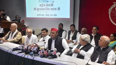 Mulayam Singh Memorial: मुलायम सिंह यादव की स्मृति में सैफई में बनेगा स्मारक, कांस्य प्रतिमा भी लगेगी