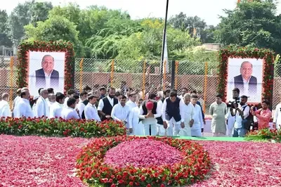 मुलायम सिंह की जयंती पर आज सैफई में भव्य आयोजन, अखिलेश 80 करोड़ के स्मारक का करेंगे शिलान्यास, जानें खासियत