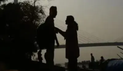 पति के साथ की करवा चौथ की शॉपिंग और जीजा के साथ भाग गई पत्नी