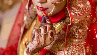 बलिया : द्वारपूजा के समय पहुंचे प्रेमी ने किया शादी का एलान, फिर दुल्हन का कारनामा देख सब रह गए हैरान