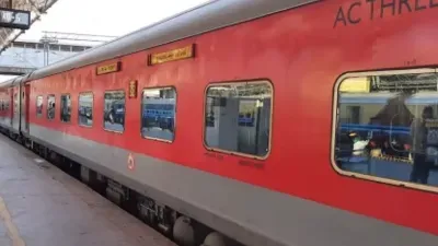 दिवाली बाद भी नियमित ट्रेनों में सीटें फुल,यात्रियों की मुश्किलें बरकरार