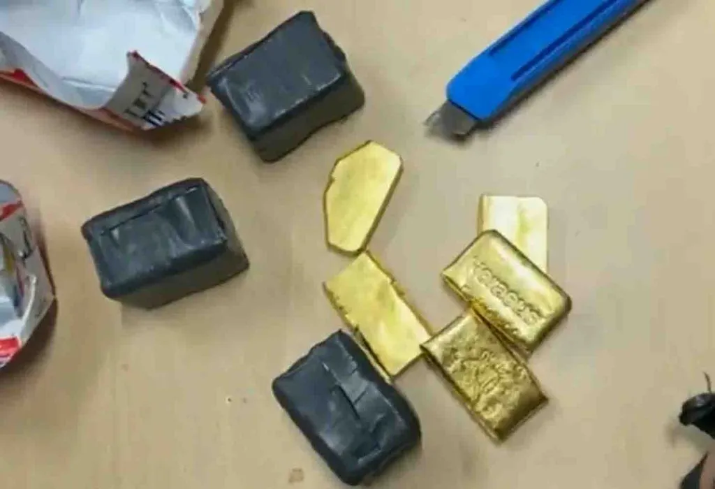 एयरपोर्ट पर पकड़ाया करोड़ों का सोना, देखें वीडियो