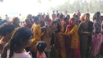 बरेली: पत्नी से विवाद होने पर पति ने पेड़ से लटककर किया सुसाइड, परिजनों का रो-रोकर बुरा हाल