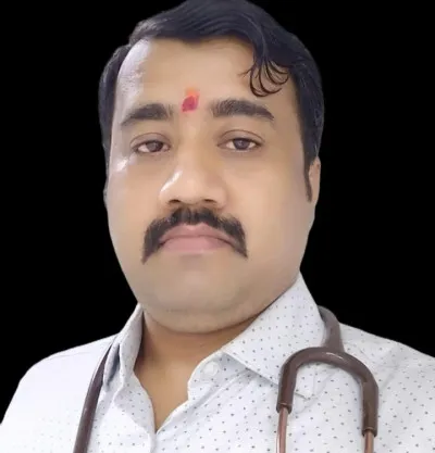 बलिया के बाल रोग विशेषज्ञ की सलाह : निमोनिया और कोल्ड डायरिया का बढ़ा खतरा, बच्चों का रखें विशेष ख्याल