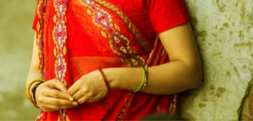 भाभी पर हो गई देवर की नीयत खराब, छेड़खानी के बाद किया कांड