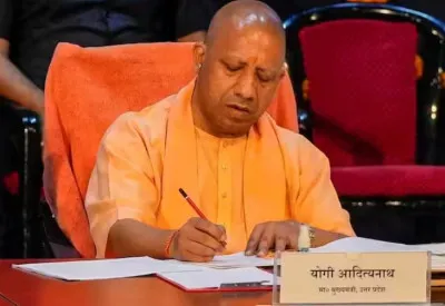 Bareilly News: खाद्यान्न की हेराफेरी और जिले में लंबे समय से तैनाती के कारण विवाद, एसडब्ल्यूसी आरएम को हटाएं, मेयर-सांसद का सीएम को पत्र, 