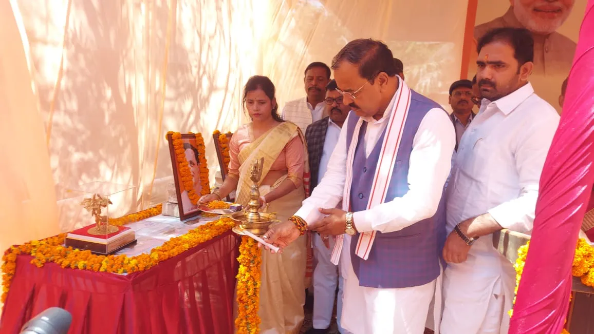 लखनऊ : मोहनलालगंज नारी शक्ति वंदन कार्यक्रम में पहुंचे डिप्टी सीएम केशव प्रसाद मौर्य