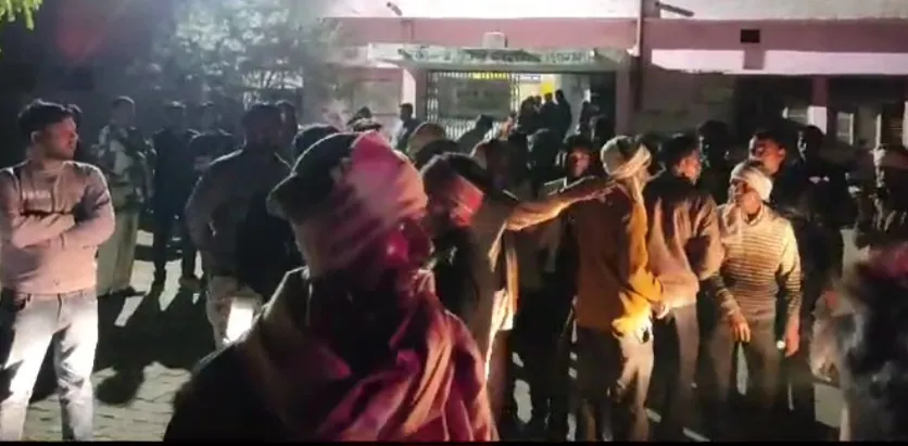 बारात चढ़ाई के दौरान खुशियां मातम में बदलीं, तीन लोगों की करंट से मौत