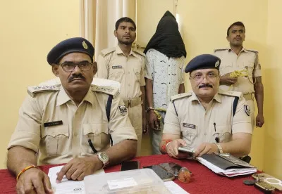 चकिया में देशी कट्टा व कारतूस के साथ एक गिरफ्तार