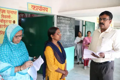 मुख्य निर्वाचन पदाधिकारी ने जमशेदपुर में चुनाव की तैयारियों का लिया जायजा