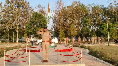 साप्ताहिक शुक्रवार परेड का किया गया निरीक्षण, दिये गए आवश्यक दिशा निर्देश