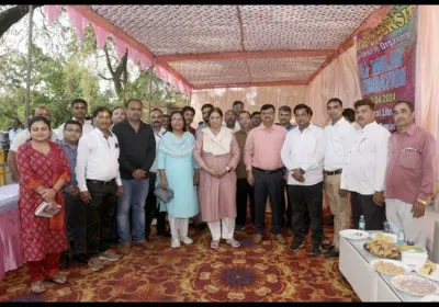 केजीएमयू कर्मचारी परिषद का होली मिलन समारोह संपन्न