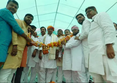 बलिया : भव्य समारोह में कांग्रेस जिलाध्यक्ष ने सम्भाला कार्यभार, किया बड़ा ऐलान