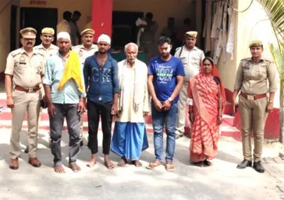 बलिया: बड़े अपराध में बेटे, पत्नी व पति समेत पांच लोगों को हिरासत में लिया गया.