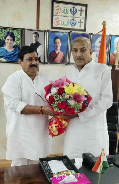 लोकसभा चुनाव में प्रतिनिधित्व की उठाई मांग