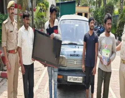 चोरी के माल के साथ चार चोर गिरफ्तार, भेजा गया जेल  
