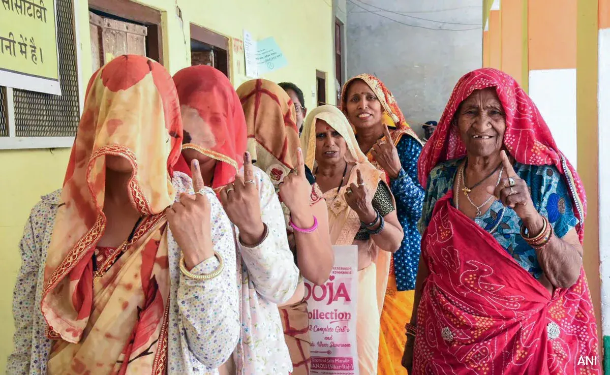 लोस चुनाव:  चौथे चरण का मतदान, अखिलेश यादव, अजय टेनी की प्रतिष्ठा दांव पर लगी