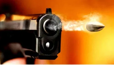 Farrukhabad Crime News: भाई से विवाद के बाद युवक ने खुद को तमंचे से गोली मारी...हालत गंभीर होने पर लोहिया अस्पताल रेफर