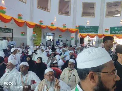 855 यात्रियों का पहला जत्था हज़ को रवाना