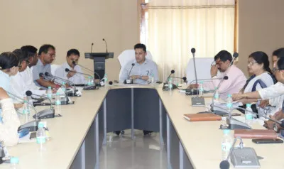 सीडीओ की अध्यक्षता में हुई प्रोजेक्ट अलंकार योजना के अन्तर्गत समीक्षा बैठक