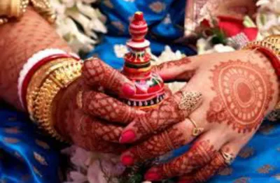 बलिया: डूब गया रेनू की हकीकत का सूरज, हाथों की मेहंदी भी नहीं छूटी और उजड़ गया उसका हमसफ़र