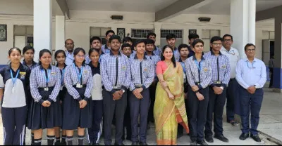 ISCE Result 2024 : सेक्रेड हार्ट स्कूल बलिया के लिए 100%; 10वीं कक्षा के छात्र अक्षत सिंह को स्कूल टॉपर नामित किया गया।