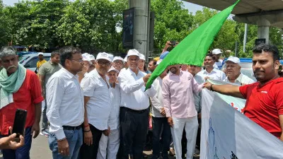 डीएम की अपील, लखनऊ की पोलिग 70 फीसद तक पहुंचे!