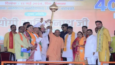 बाराबंकी में बोले सीएम योगी, रामभक्तों और रामद्रोहियों के बीच हो रहा चुनाव, चौथे चरण से मोदी लहर बनी सुनामी, अयोध्या की तरह होगा महादेवा का विकास