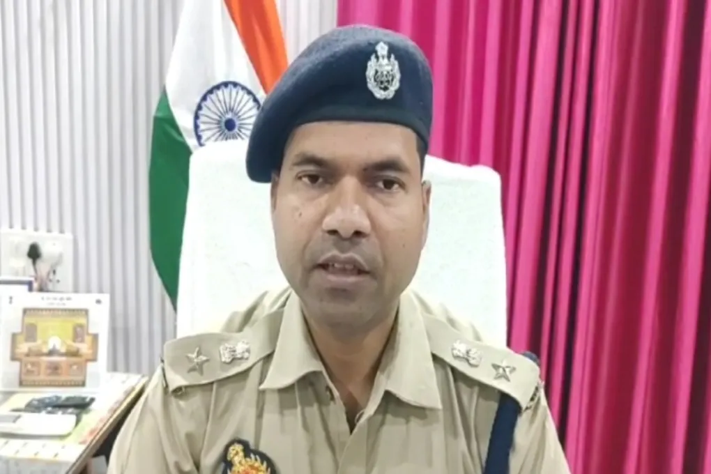 कार्य में लापरवाही पर दो दरोगा निलंबित, एसपी ने की सख्त कार्रवाई