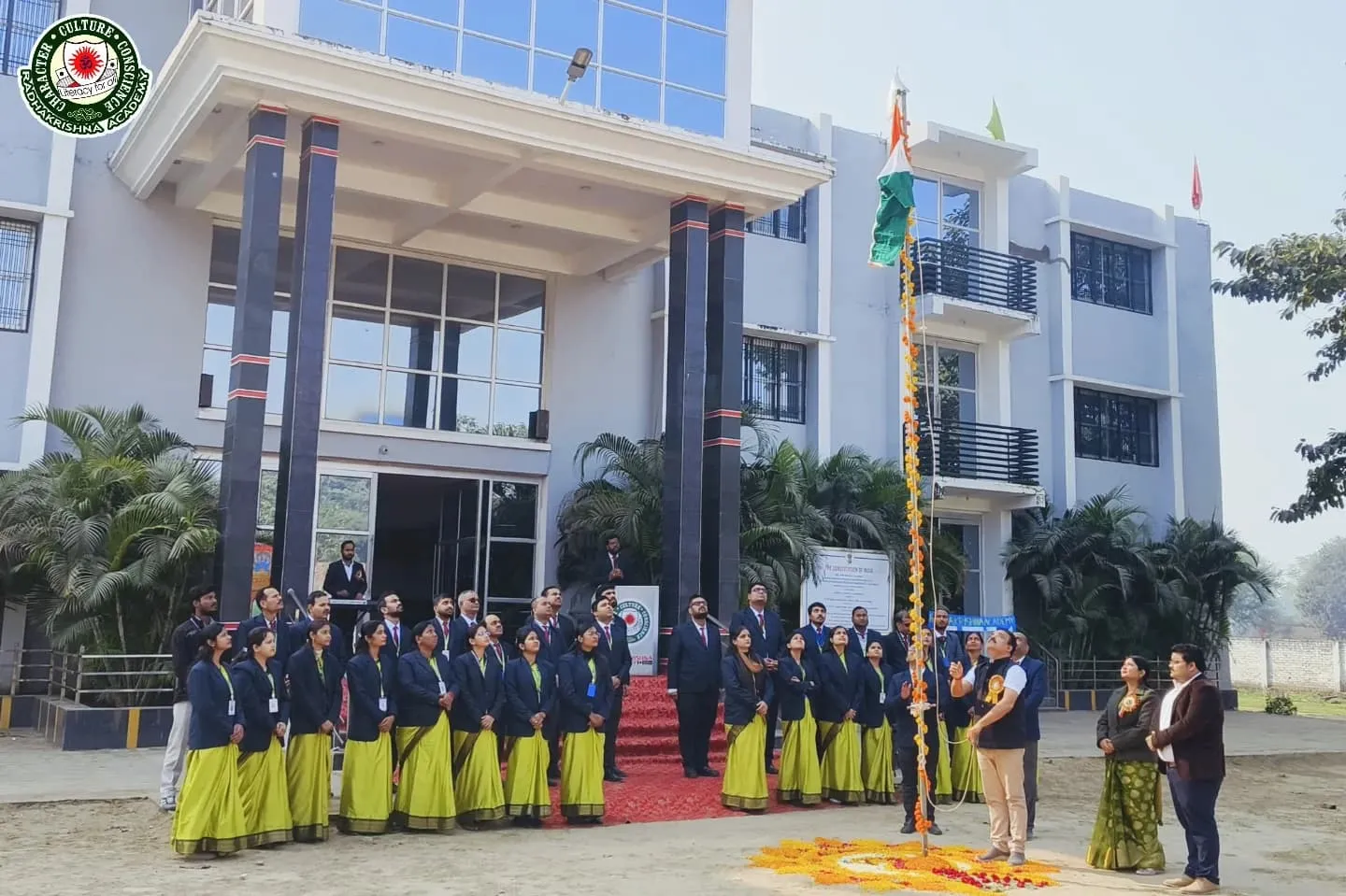 बलिया: उत्साह और देशभक्ति के रंग में राधाकृष्ण एकेडमी में मना गणतंत्र दिवस