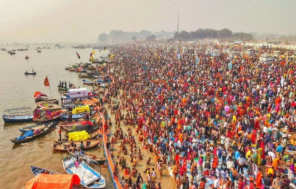 Prayagraj News: महाकुंभ में 33 करोड़ से अधिक श्रद्धालुओं ने की आस्था की डुबकी