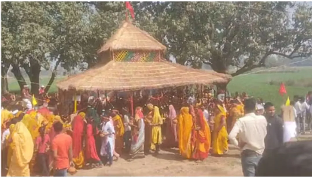 बलिया: शिव परिवार प्राण प्रतिष्ठा के लिए निकली भव्य कलश यात्रा, भक्तिमय हुआ माहौल