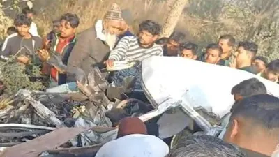 UP में भीषण सड़क हादसा: कार और डंपर की टक्कर में सेना के जवान समेत एक ही परिवार के 5 लोगों की मौत