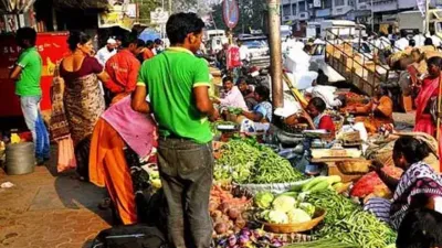 स्ट्रीट वेंडरों के लिए खुले अवसर, एसबीआई समेत 95 बैंकों ने बिना गारंटी के दिया ऋण