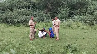 Fatehpur News: महिला की हैवानियत भरी हत्या, पहले पिलाई शराब फिर पत्थर से कुचलकर उतारा मौत के घाट