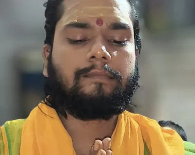 गुरु कृपा से सब कुछ संभव : आचार्य मोहित पाठक जी से जानिएं गुरु पूर्णिमा का आध्यात्मिक महत्व