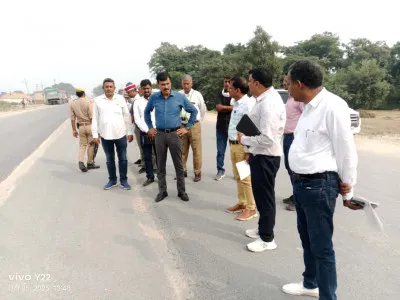 बलिया की सड़कों पर रफ्तार बढ़ी: डीएम ने किया चौड़ीकरण कार्य का निरीक्षण, दिए जरूरी निर्देश
