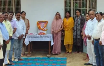 टीएससीटी ने निभाई संवेदना की जिम्मेदारी, दिवंगत शिक्षक की शिक्षामित्र पत्नी को मिली 49.79 लाख की सहायता