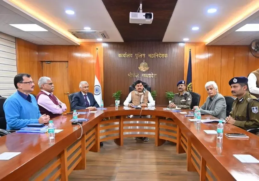 भोपाल : अपराध पर सीएम मोहन यादव की सख्ती, पुलिस मुख्यालय पहुंचकर दी कड़ी चेतावनी, रायसेन एसपी अटैच, टीआई हटाए गए