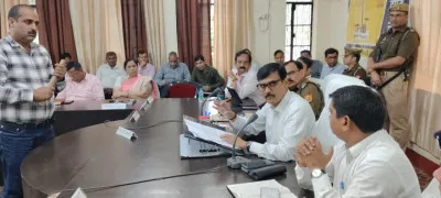 बलिया : 12 साल से लंबित वरासत पर डीएम सख्त, लेखपाल निलंबित, कानूनगो को प्रतिकूल प्रविष्टि