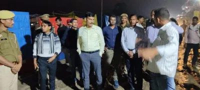 Ballia News: डीएम ने किया ददरी मेला स्थल का निरीक्षण, व्यवस्थाओं को लेकर दिए सख्त निर्देश